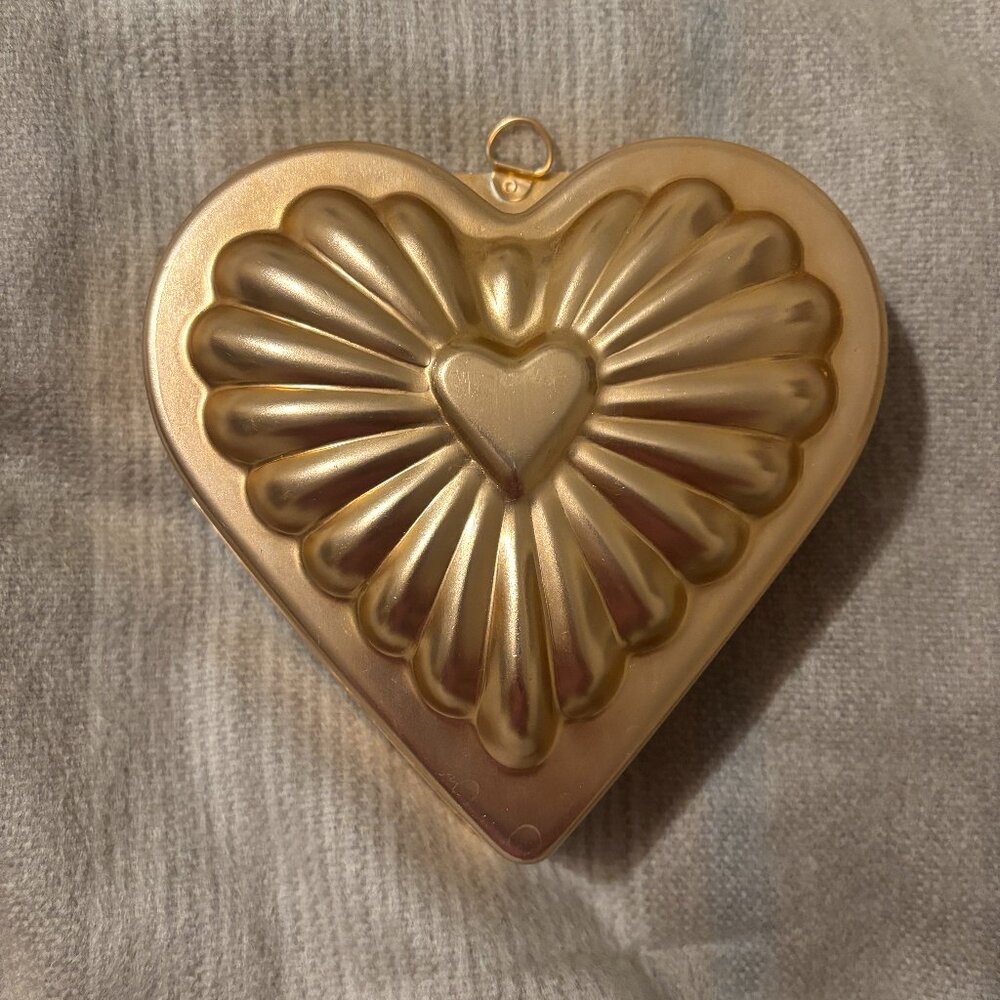 Vintage Jello Molds Copper Metal Farmhouse Decor Wall Hanging Decor Heart 6.5x7